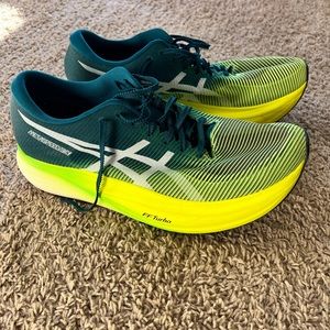 ASICS Metaspeed Sky +